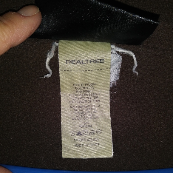 Realtree Pullover (Ladies) - Picture 2 of 3